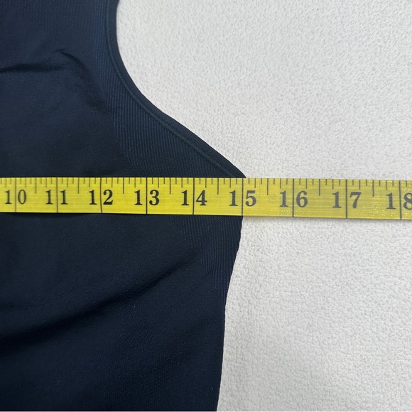 Lululemon Seamless Half-Zip Training Tank • Navy Blue - Picture 14 of 14